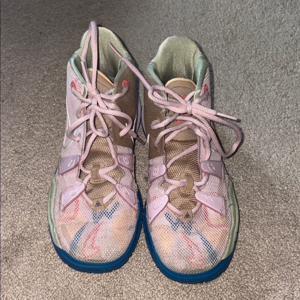 Nike Kyrie 7 '1 World 1 People' Regal Pink Sneaker,